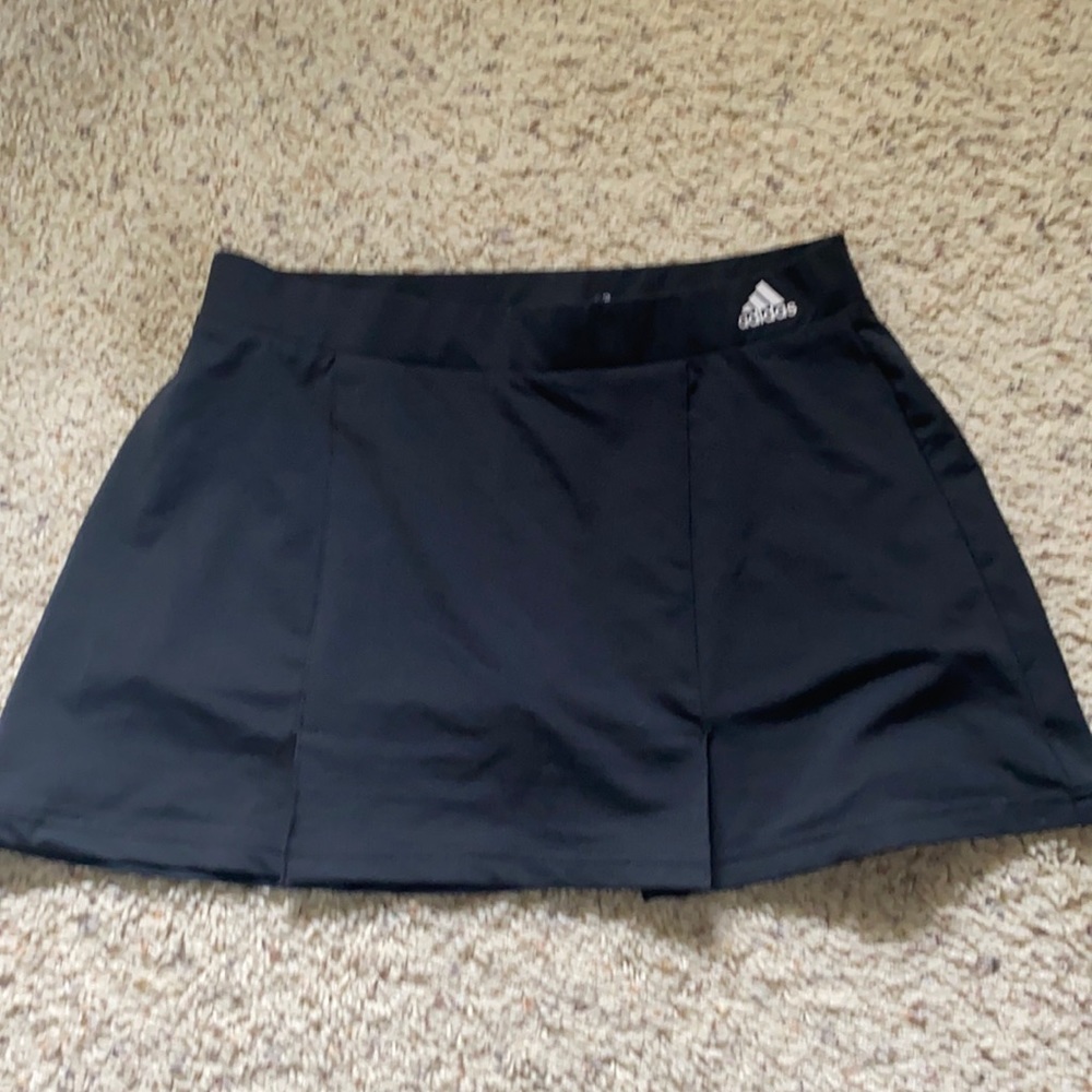 Adidas Skorts Medium size